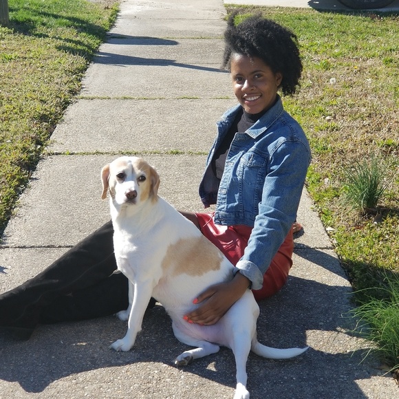 Hiiiii My name is Jahnia ! 👋🏾👋🏾 - Picture 3 of 6